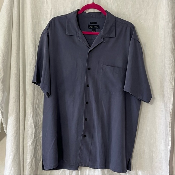 Joseph & Feiss Men's XL Camp Blue Short Sleeve Button Front 100% Silk Sh… - Picture 1 of 6